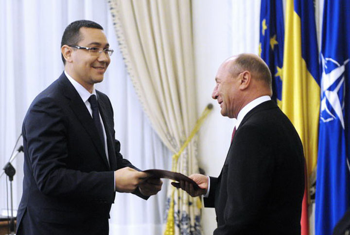 Victor-Ponta-Traian-Basescu-depunerea-juramantului-7-mai-201211 - Ziarul National