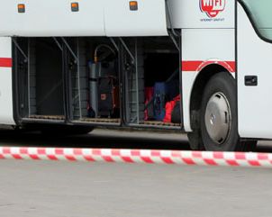Sfarsit cumplit pentru un barbat din Gorj: Ucis de usa unui autobuz!