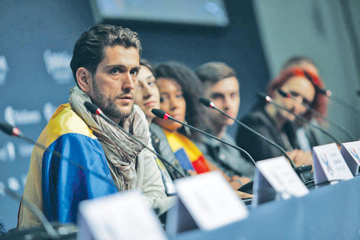 cezar conferinta - Ziarul National