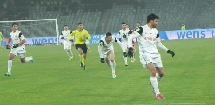 Rapid – Universitatea Cluj 1-4. Inmormantare in Giulesti