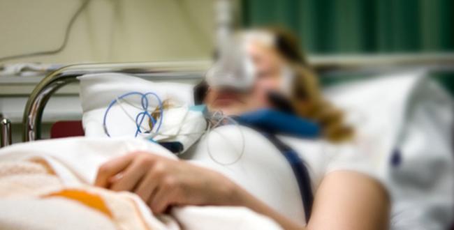 Scene scandaloase la Craiova: Ce a vazut o asistenta in salonul unei paciente a SOCAT-O!