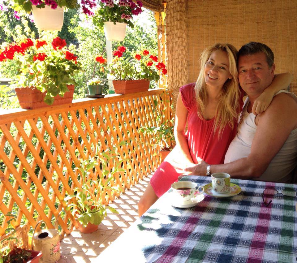 Uite cum arata tatal Laurei Cosoi! (FOTO)
