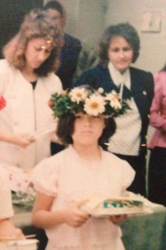 Era timida si nu zambea deloc, dar acum a ajuns una dintre cele mai sexy cantarete din Romania!