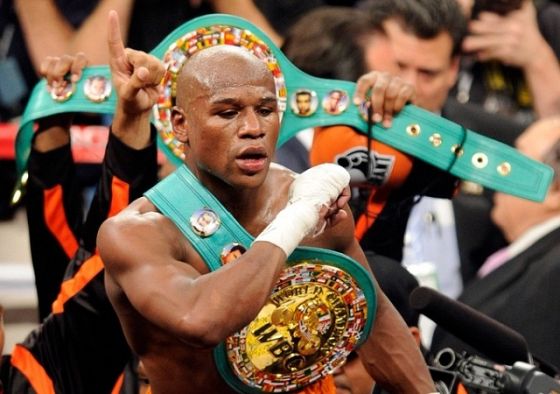Mayweather ramane neinvins! Afla ce a facut bacauanul Ronald Gavril in gala de la Las Vegas