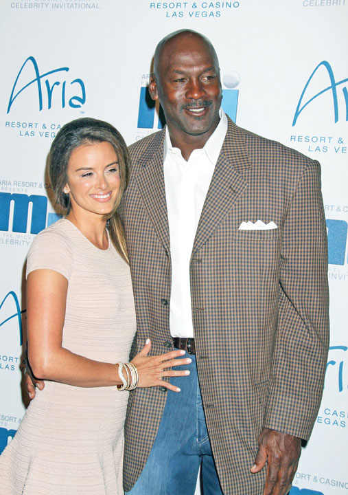 Celebrities At The 12th Annual Michael Jordan Celebrity Invitational Gala - Ziarul National