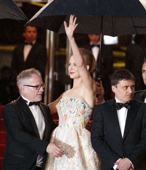 Cristian Mungiu se vrea in pielea lui Nicole Kidman
