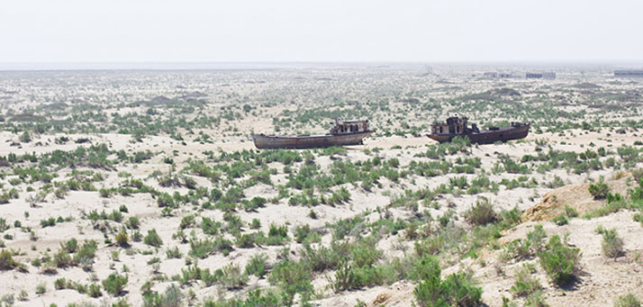 Imagini SPECTACULOASE: Navele din desert!
