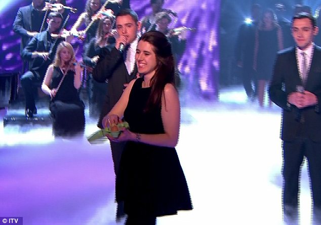 Finala „Britain’s Got Talent”: Juriul, atacat cu oua de o fosta concurenta! Vezi reactia juratilor! (VIDEO)