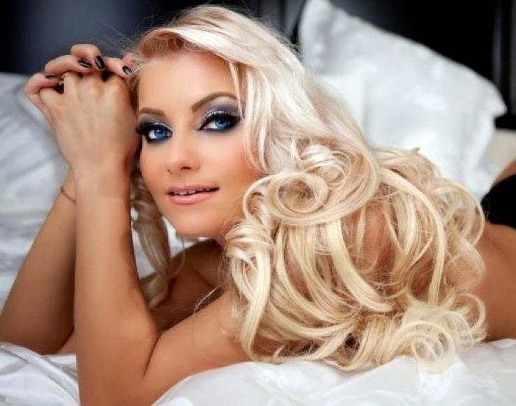 Andrei de la Alb-Negru o sa regrete ce-a pierdut! Sylvia, protagonista unui pictorial INCENDIAR!