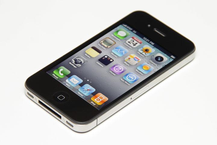 Apple are interdictie la importul… iPhone 4 in SUA