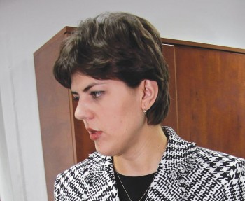 LAURA KOVESI-FANE (3) copy - Ziarul National