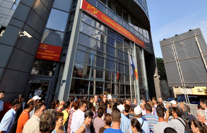 Posta Romana, jumulita prin contracte paguboase