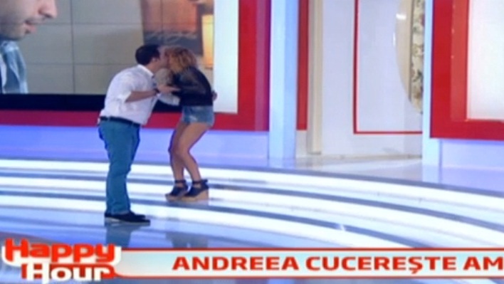 Andreea Antonescu, imbracata mult prea sumar in platoul lui Maruta! Care a fost reactia prezentatorului!