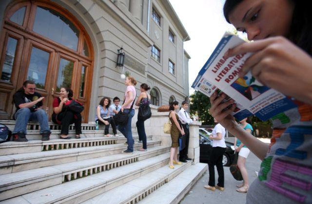 Bacalaureat 2013: Cinci candidati dati afara din sala de examen!