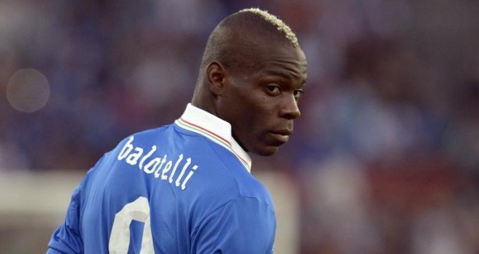 Gest incredibil la Cupa Confederatiilor! Balotelli, cerut de sot in timpul meciului Italia – Japonia (VIDEO)