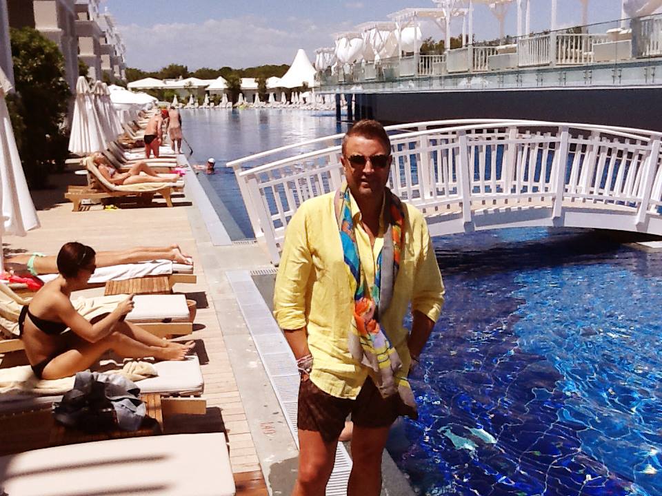Catalin Botezatu, super-show in Antalya. Vedeta i-a innebunit pe turci! (FOTO)