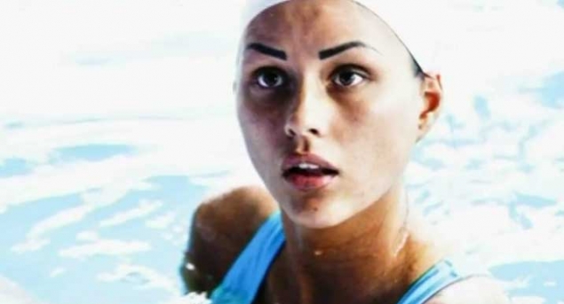 Daniela Crudu, asa cum nu ai mai fost vazut-o: Uda toata, in costum de baie!