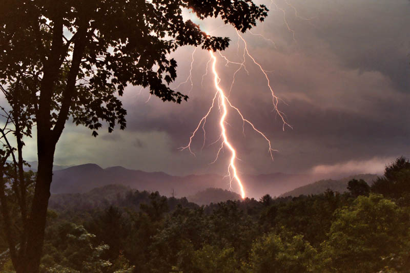 VIJELII si ploi. Meteorologii au emis o noua atentionare COD GALBEN