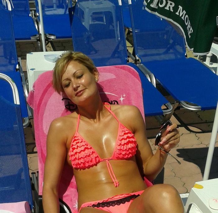 O handbalista de la noi a bagat boala in masculii de pe litoral cu formele ei apetisante (FOTO)