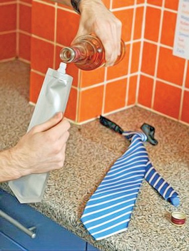 Sneaking a drink is no longer a pain in the neck - Ziarul National