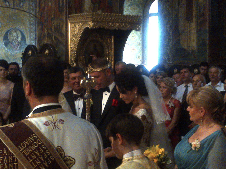 in-biserica-2 - Ziarul National