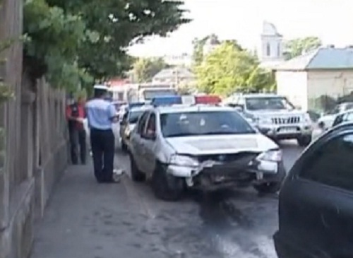 GRAV ACCIDENT cu masina Politiei: Agentul era in coma alcoolica si fara permis de conducere!