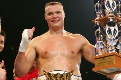 Bomba in lumea sportului! Semmy Schilt, cel mai tare luptator K1, s-a retras
