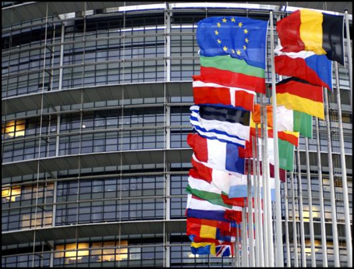 Comisia Europeana vrea sa inchida bancile falimentare din UE