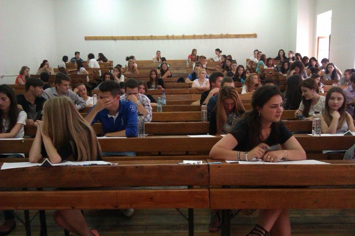 perle facultatea de jurnalism - Ziarul National
