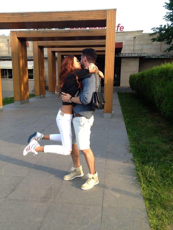 Bianca Dragusanu, in culmea fericirii cand il vede pe Victor Slav! Se iubesc ENORM!