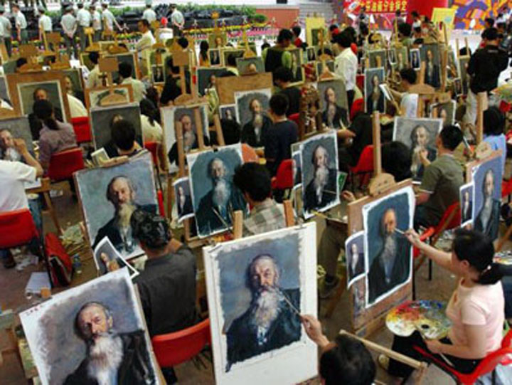 Asta da chinezarie! Fabrica de reprodus tablouri celebre