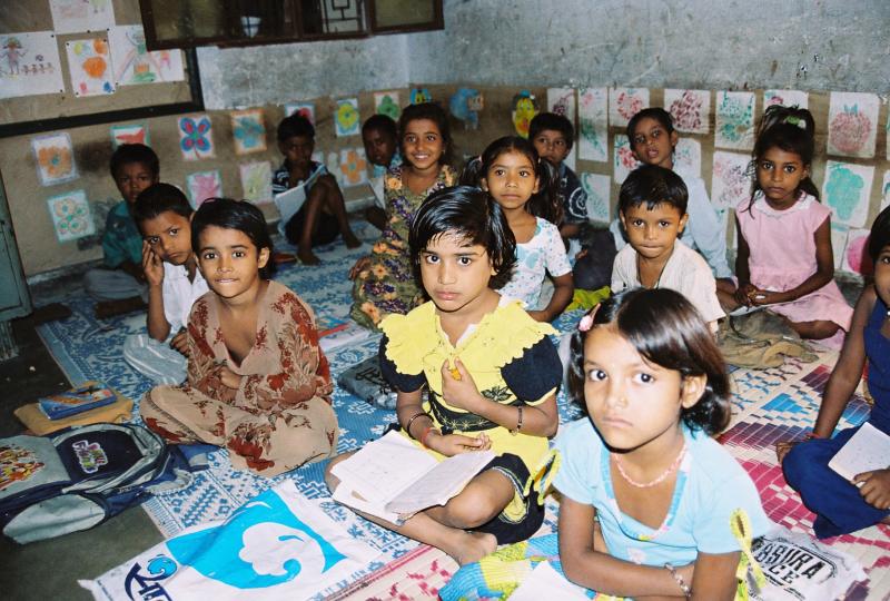 Cel putin 20 de copii au murit otraviti in India