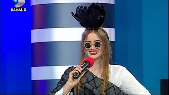 Iulia Albu s-a intrecut pe sine! Cum a putut sa vina imbracata la o emisiune tv!