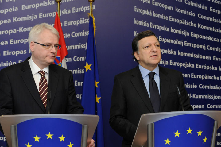 Croatia intra in UE cu 21% somaj, traficanti si masini furate