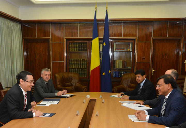 Guvernul se roaga de Mittal si OMV sa ramana in Romania