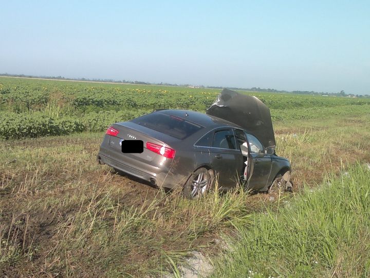 A adormit la volan si a provocat o tragedie pe o sosea din Timis