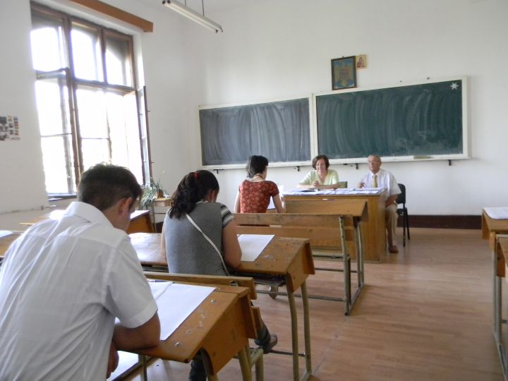 BAC 2013: Ce spun elevii despre subiectele de la proba de matematica a examenului de BACALAUREAT!
