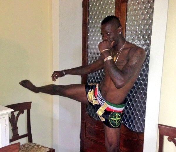 Balotelli se lasa de fotbal