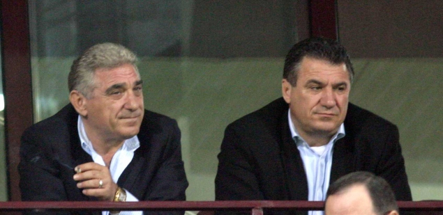 Durere de nedescris: Fratii Becali si-au condus mama pe ultimul drum