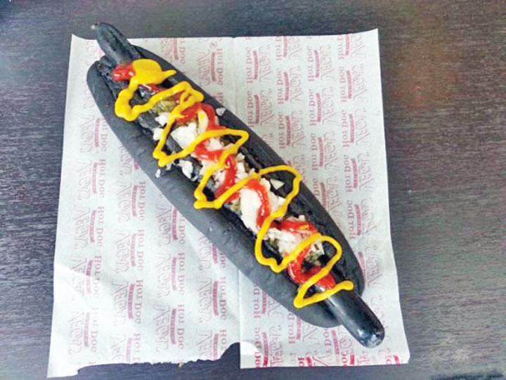 black-hot-dog - Ziarul National
