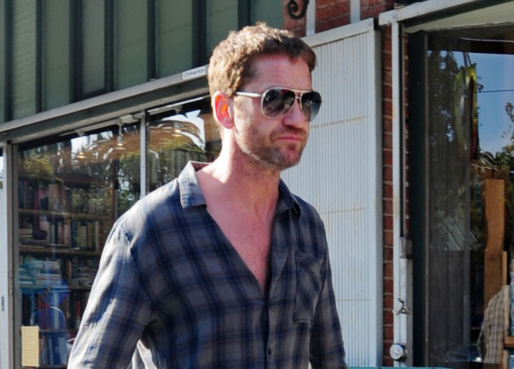 Gerard Butler s-a adaptat perfect rigorilor romanesti: „De la Leonidas pentru ginerica, fara numar!”