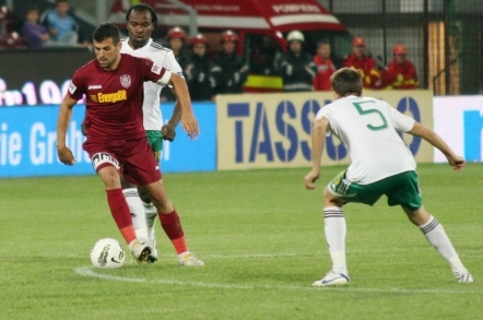 CFR Cluj – Poli Timisoara, meciul inceputului de campionat. Au fost 4 goluri, un penalty, 16 cartonase galbene si 3 cartonase rosii!