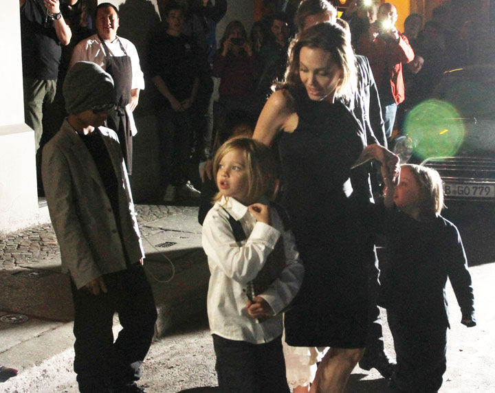 Brangelina stay in Berlin - Ziarul National