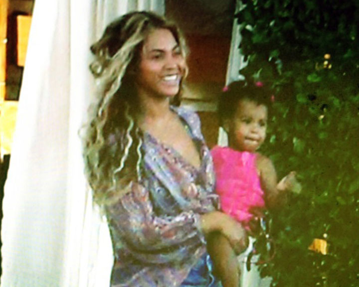 Beyonce holiday with Blue Ivy - Ziarul National