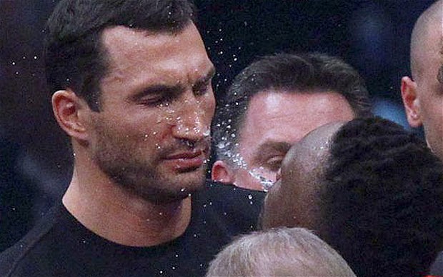 Vladimir Klitschko a batut un rival intr-un club de noapte