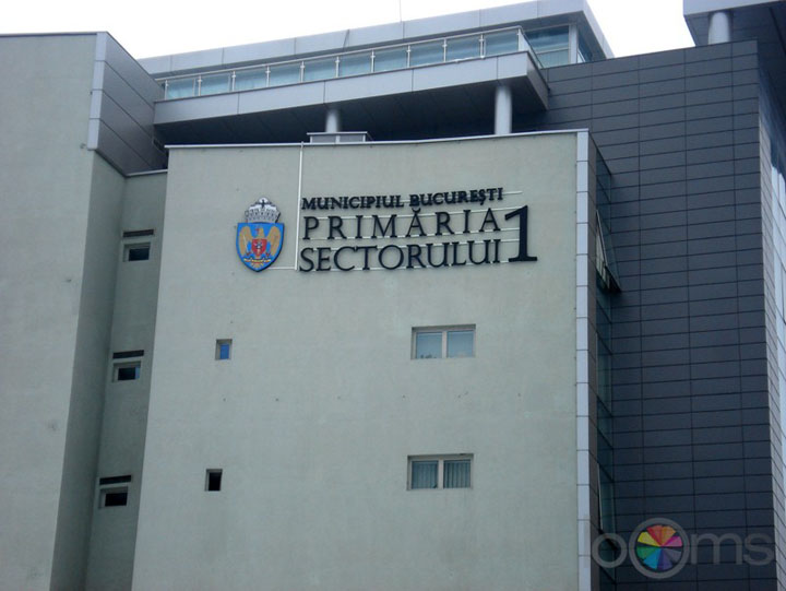 Doi directori din Primaria Sectorului 1, retinuti pentru luare mita