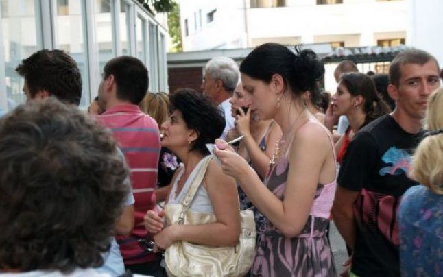 PAUZA DE RAS! PERLELE profesorilor la Definitivat 2013: Eminescu si Creanga mergeau la pustoaice!