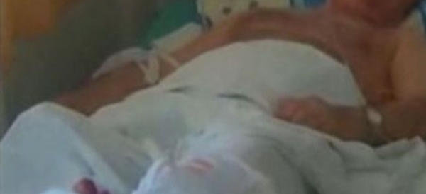 Se intampla in Romania 2013! Un barbat este mancat de viu de viermi!