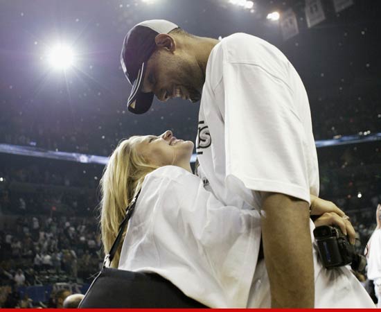 Tim Duncan divorteaza dintr-un motiv halucinant – este homosexual!