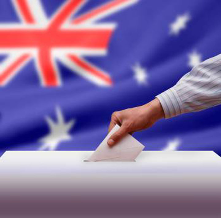 Australia a comandat lupe pentru Assange